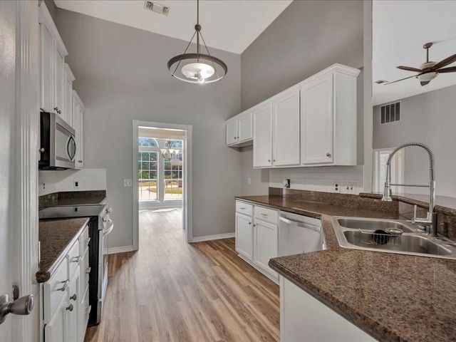 448 Ashwood Bend, Lufkin, TX 75904