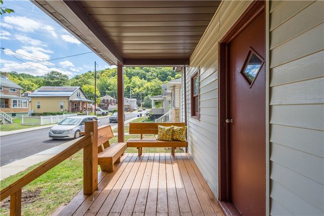 133 Eckert St, Leet Twp, PA 15003