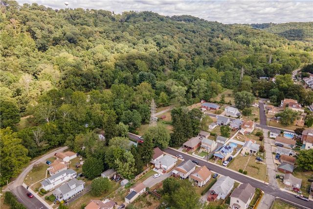 133 Eckert St, Leet Twp, PA 15003