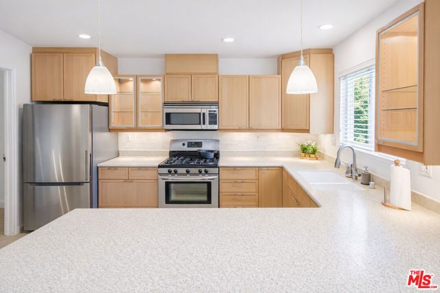 10550 Woldrich Street, Sylmar (los Angeles), CA 91342