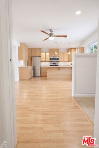 10550 Woldrich Street, Sylmar (los Angeles), CA 91342