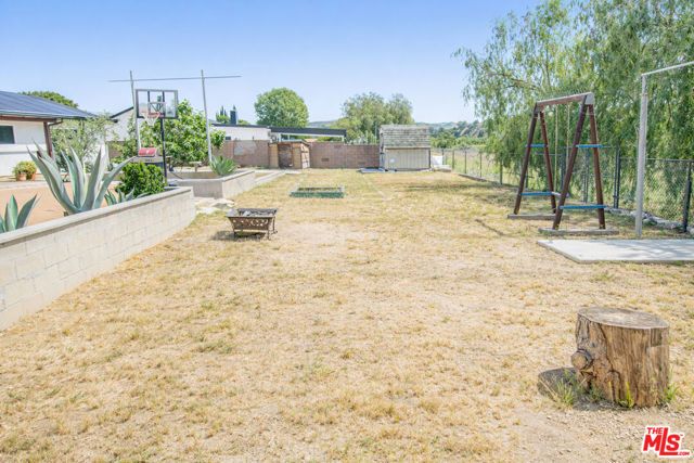 10550 Woldrich Street, Sylmar (los Angeles), CA 91342