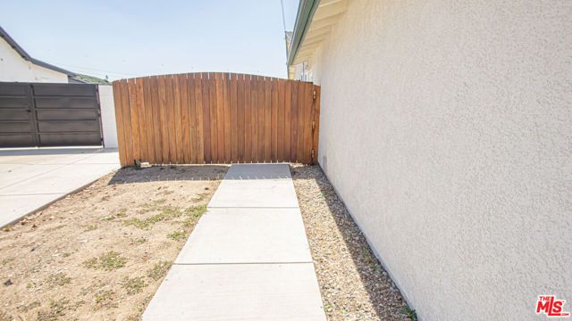 10550 Woldrich Street, Sylmar (los Angeles), CA 91342