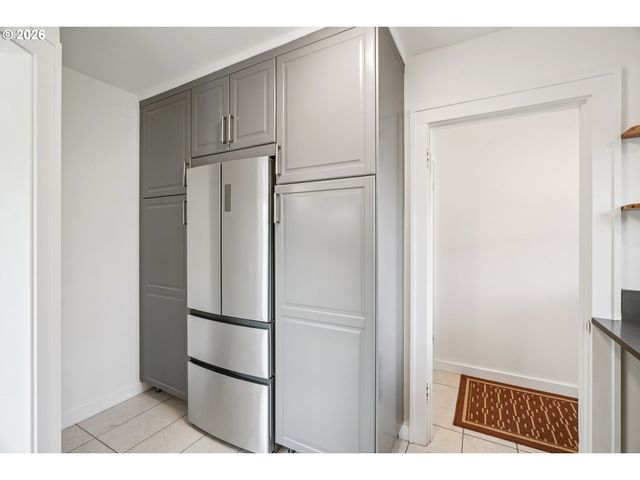 3825 Ne 75TH Ave, Portland, OR 97213