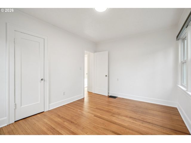 3825 Ne 75TH Ave, Portland, OR 97213