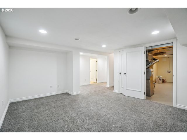 3825 Ne 75TH Ave, Portland, OR 97213