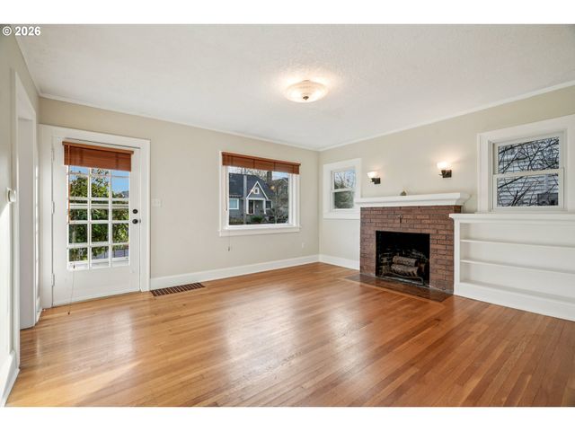 3825 Ne 75TH Ave, Portland, OR 97213