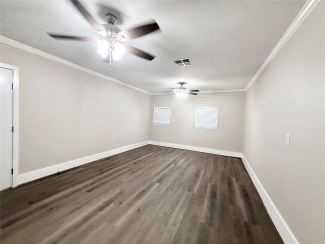 109 Houston Street, Angleton, TX 77515