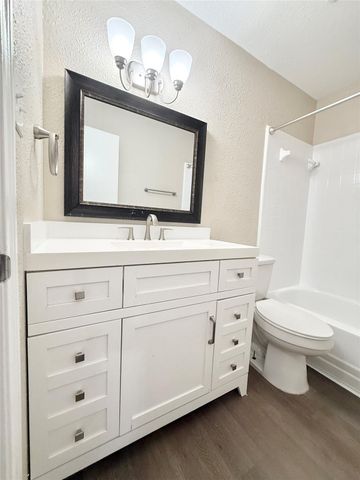 109 Houston Street, Angleton, TX 77515