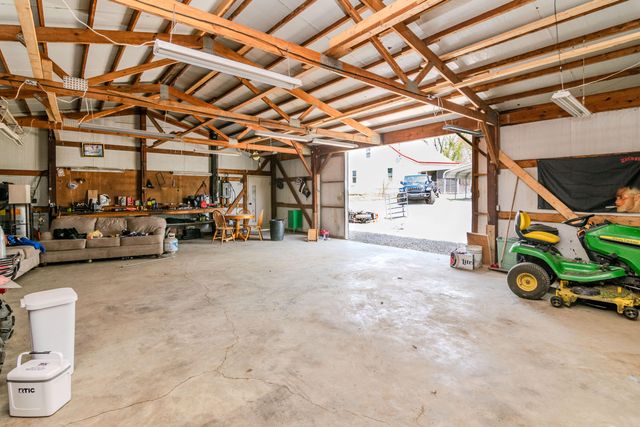 1081 Johnson Road, Lawrenceburg, KY 40342