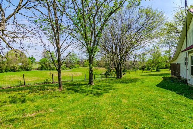1081 Johnson Road, Lawrenceburg, KY 40342