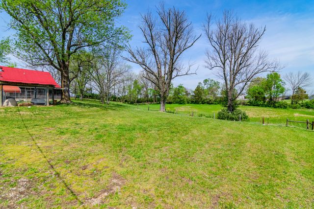 1081 Johnson Road, Lawrenceburg, KY 40342