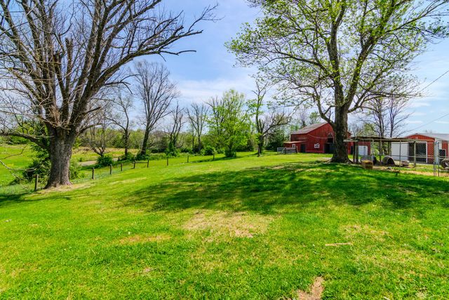 1081 Johnson Road, Lawrenceburg, KY 40342