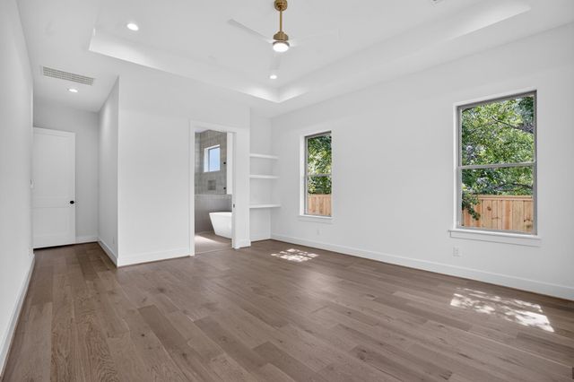 2010 Hewitt Drive, Houston, TX 77018
