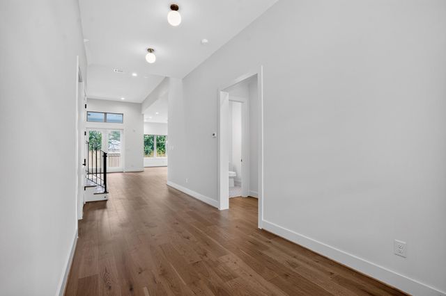 2010 Hewitt Drive, Houston, TX 77018
