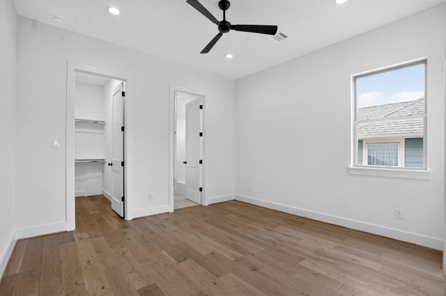 2010 Hewitt Drive, Houston, TX 77018