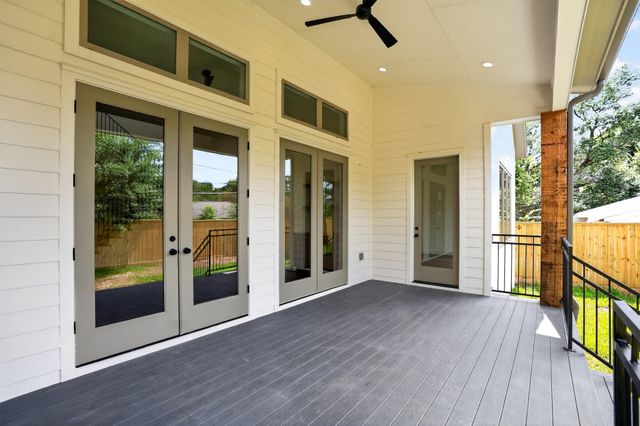 2010 Hewitt Drive, Houston, TX 77018