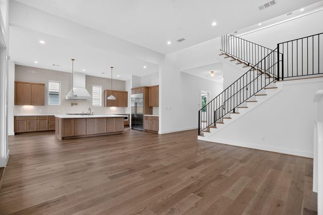 2010 Hewitt Drive, Houston, TX 77018