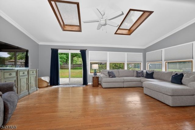 18 Randi Way, Ewing Twp., NJ 08560