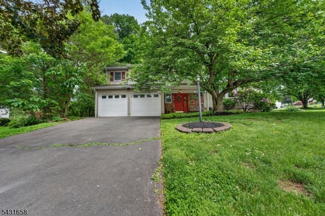 18 Randi Way, Ewing Twp., NJ 08560