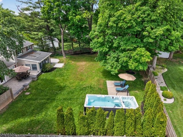 18 Randi Way, Ewing Twp., NJ 08560