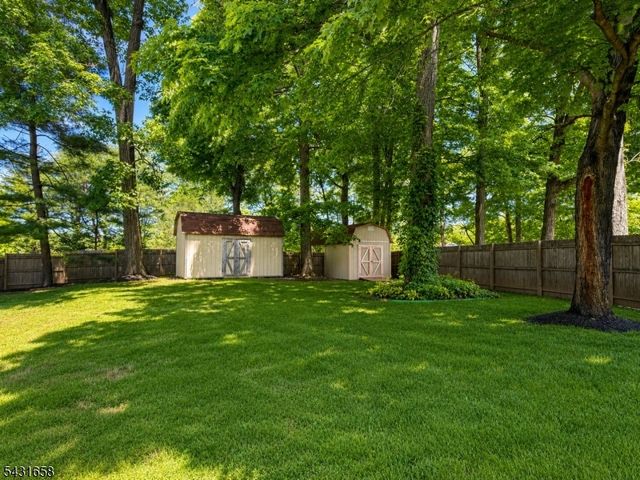 18 Randi Way, Ewing Twp., NJ 08560