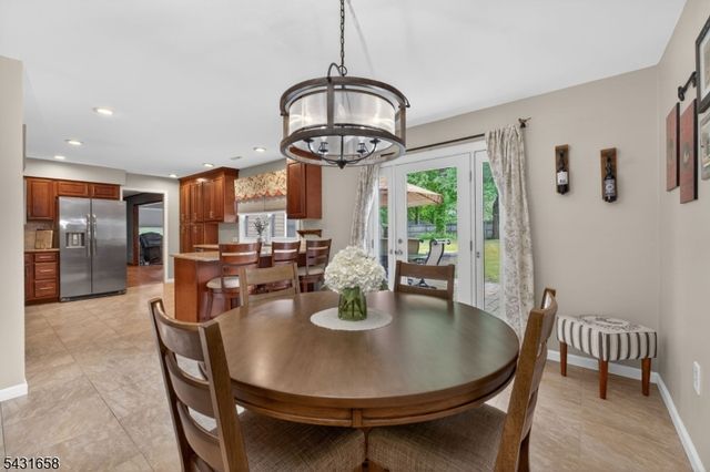 18 Randi Way, Ewing Twp., NJ 08560