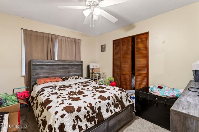 21 Richard Johnson Road, Carriere, MS 39426