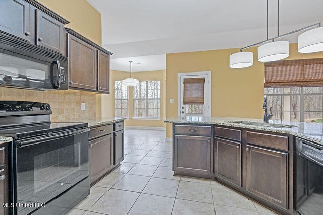 2922 Tulane Road, Nesbit, MS 38651