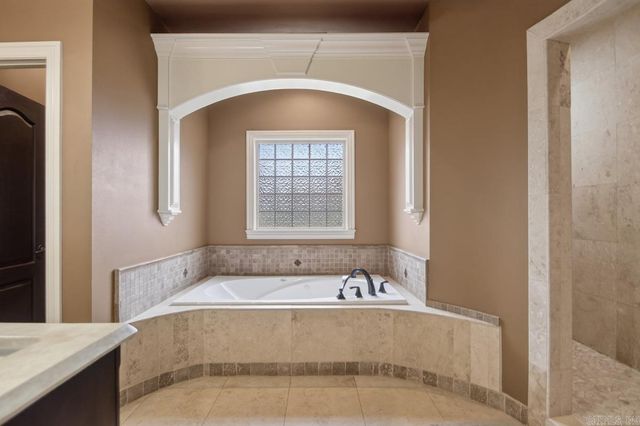 2514 Daisy Cove, Bryant, AR 72022