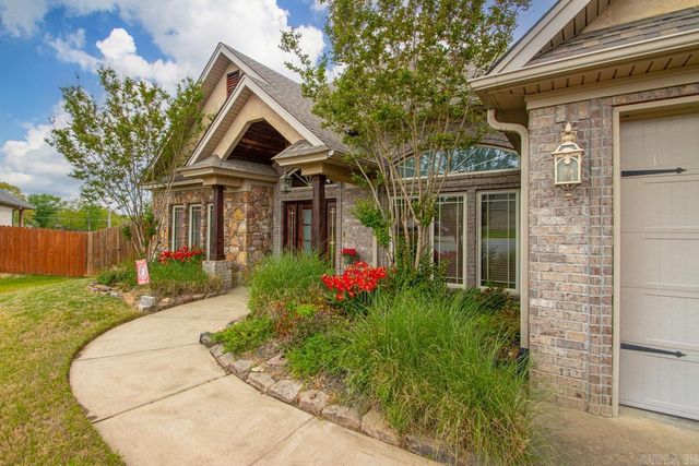 2514 Daisy Cove, Bryant, AR 72022