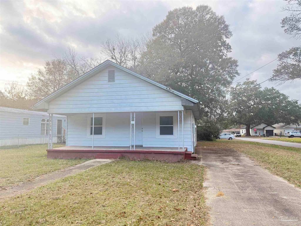 8513 Ryan Ave, Pensacola, FL 32534