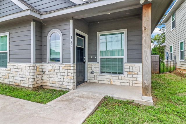 426 W Coffin Street, Denison, TX 75020