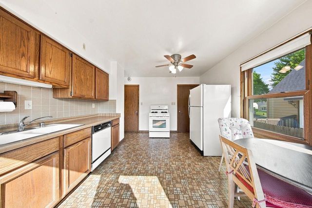 3763 S 20th PLACE, Milwaukee, WI 53221