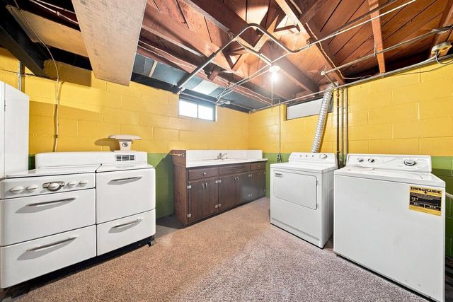 3763 S 20th PLACE, Milwaukee, WI 53221