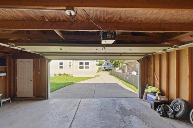 3763 S 20th PLACE, Milwaukee, WI 53221