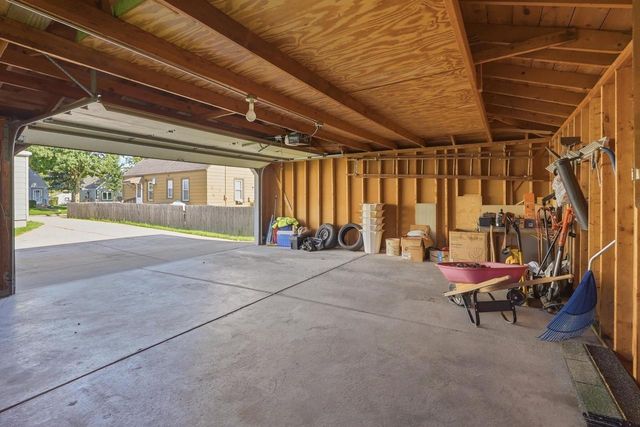 3763 S 20th PLACE, Milwaukee, WI 53221