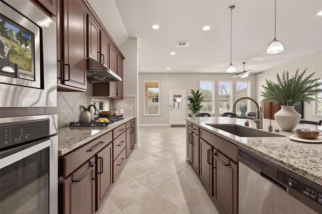 107 Angel Hollow Lane, Rosenberg, TX 77469