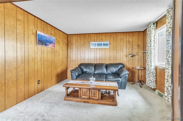 66 Dreyer Avenue, Tonawanda, NY 14150
