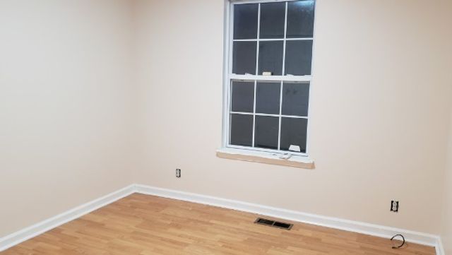 268 Golden Pond Ave, Oak Grove, KY 42262