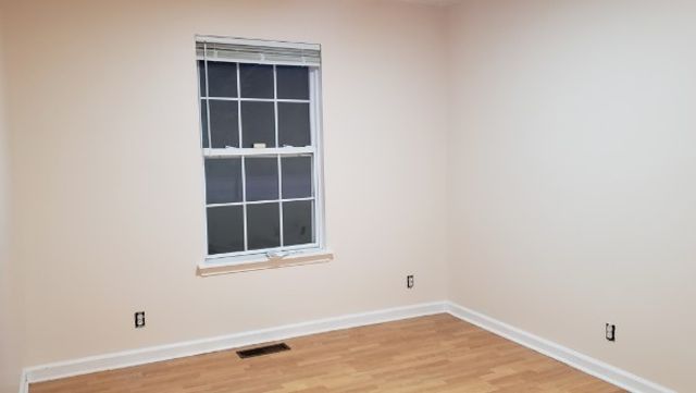 268 Golden Pond Ave, Oak Grove, KY 42262