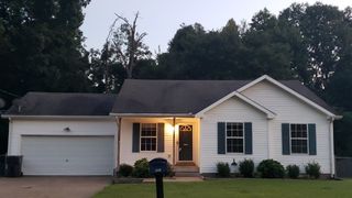 268 Golden Pond Ave, Oak Grove, KY 42262