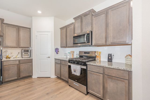 1607 Grand Villa Street, Princeton, TX 75407