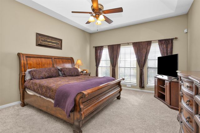 590 Edgewood Drive, Montgomery, TX 77356