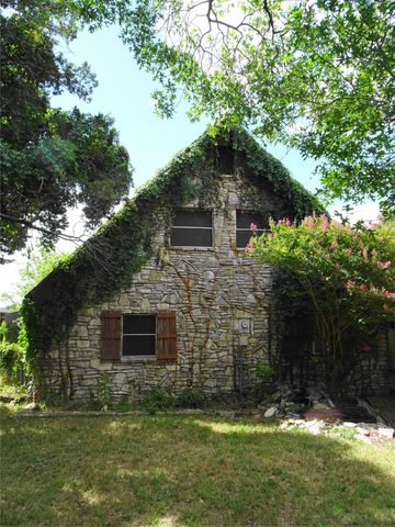 1009 Laguna Vista Court, Granbury, TX 76048