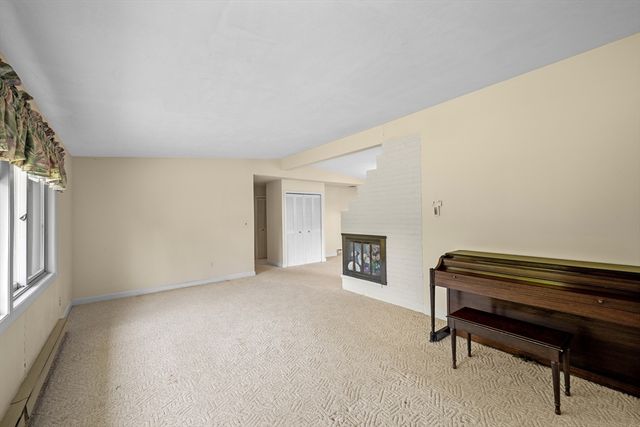 64 Amherst Rd, Beverly, MA 01915