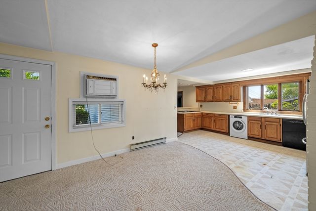 64 Amherst Rd, Beverly, MA 01915