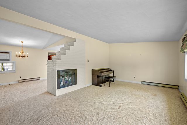 64 Amherst Rd, Beverly, MA 01915