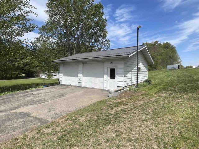 N5846 Dunning Road, Pardeeville, WI 53954