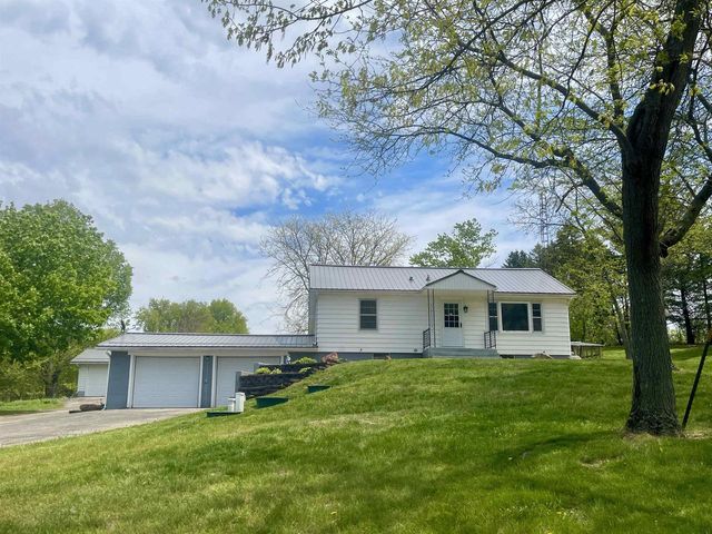 N5846 Dunning Road, Pardeeville, WI 53954